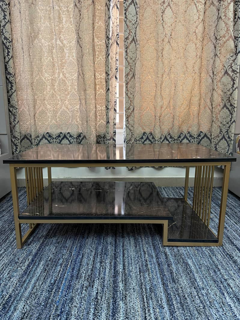 center table / coffee table 0