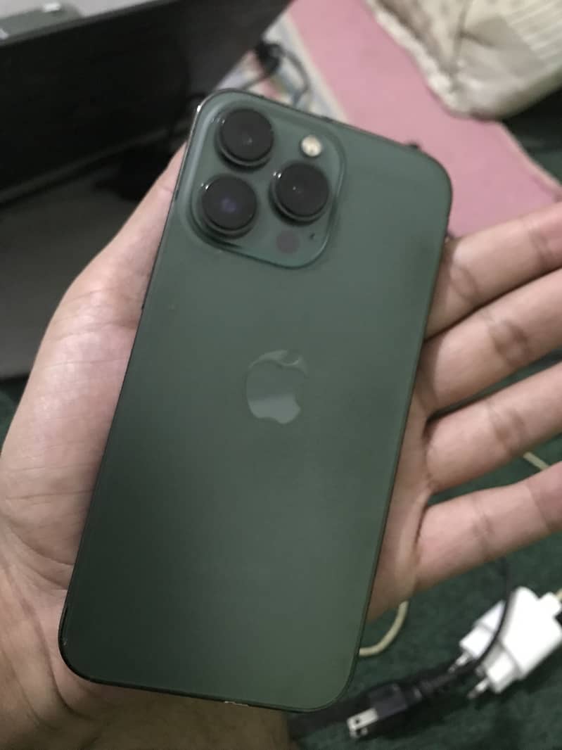 Apple iPhone 13 Pro 0