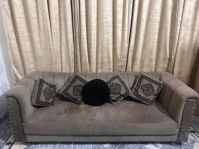 Sofa Set. . 0