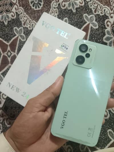 VGO TEL New 24 full box 4/128