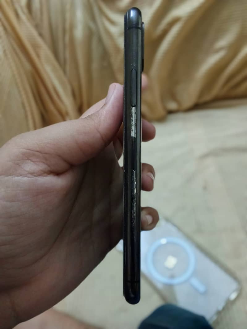 Apple iPhone X 10