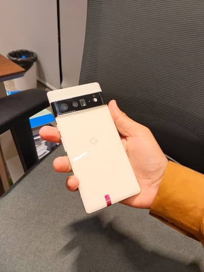 Google Pixel 6 Pro (PTA Approved) – 6GB RAM / 256GB Storage