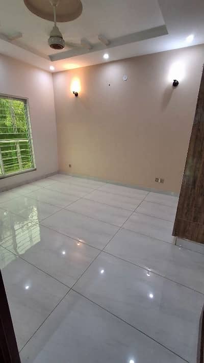 10 Marla Full House For Rent In Valencia Town