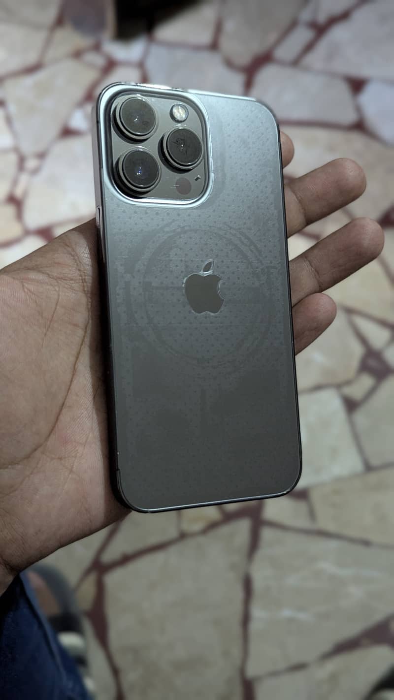 Apple iPhone 13 Pro 3