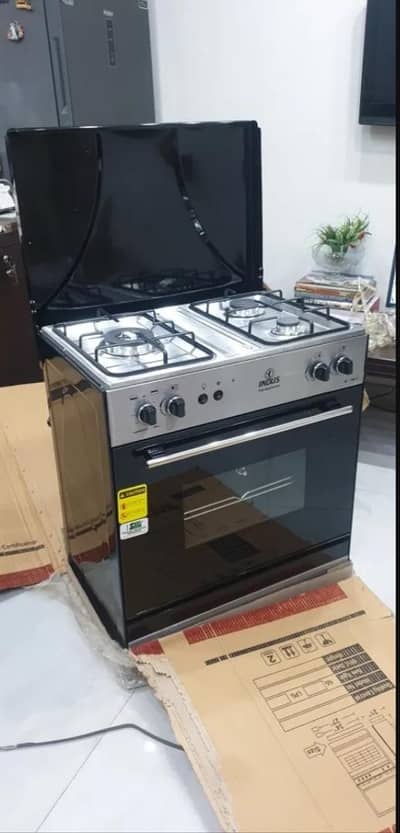 Indus cooking range 3 burner with baked oven