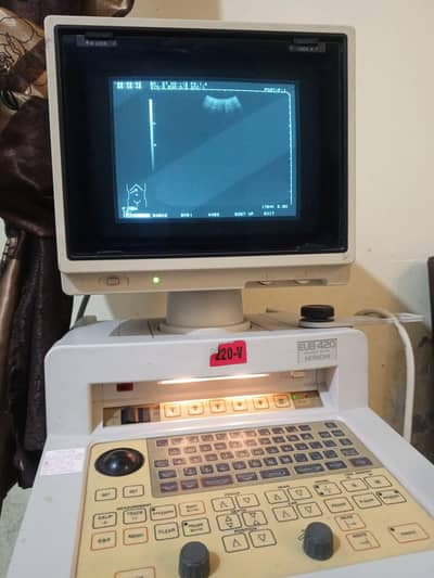 A Grey Scale Convex Probe USG machine for sale