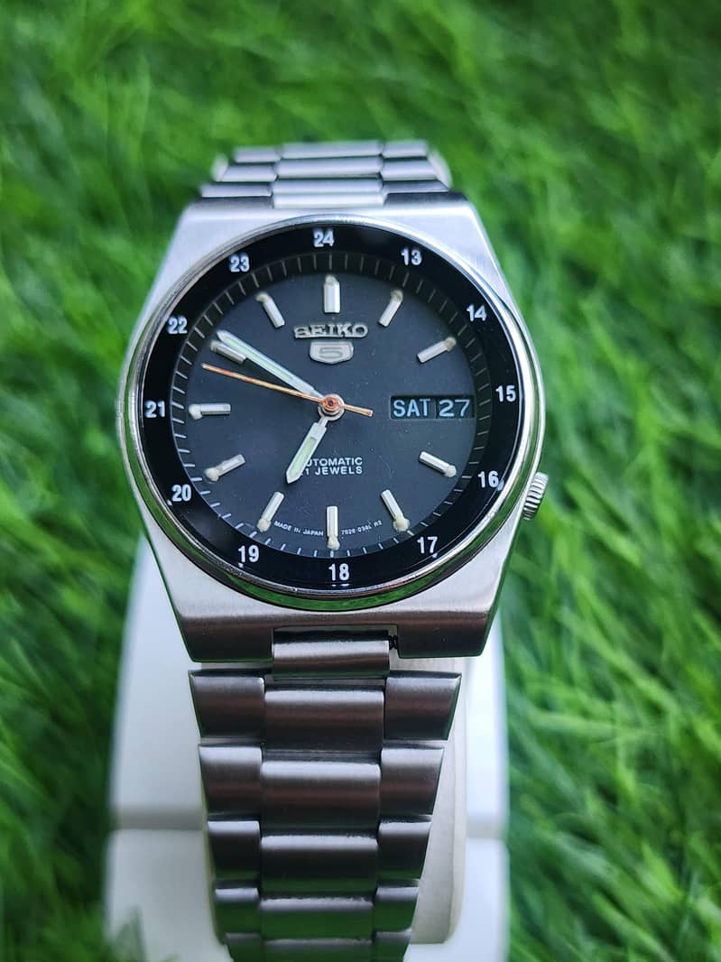 Seiko 5 7