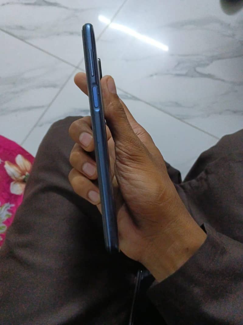 Xiaomi Redmi Note 9S 2