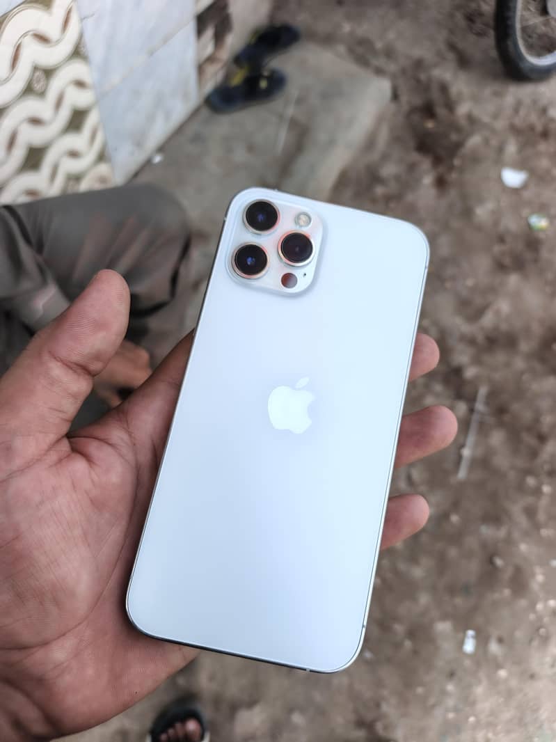 Apple iPhone 12 Pro Max 7