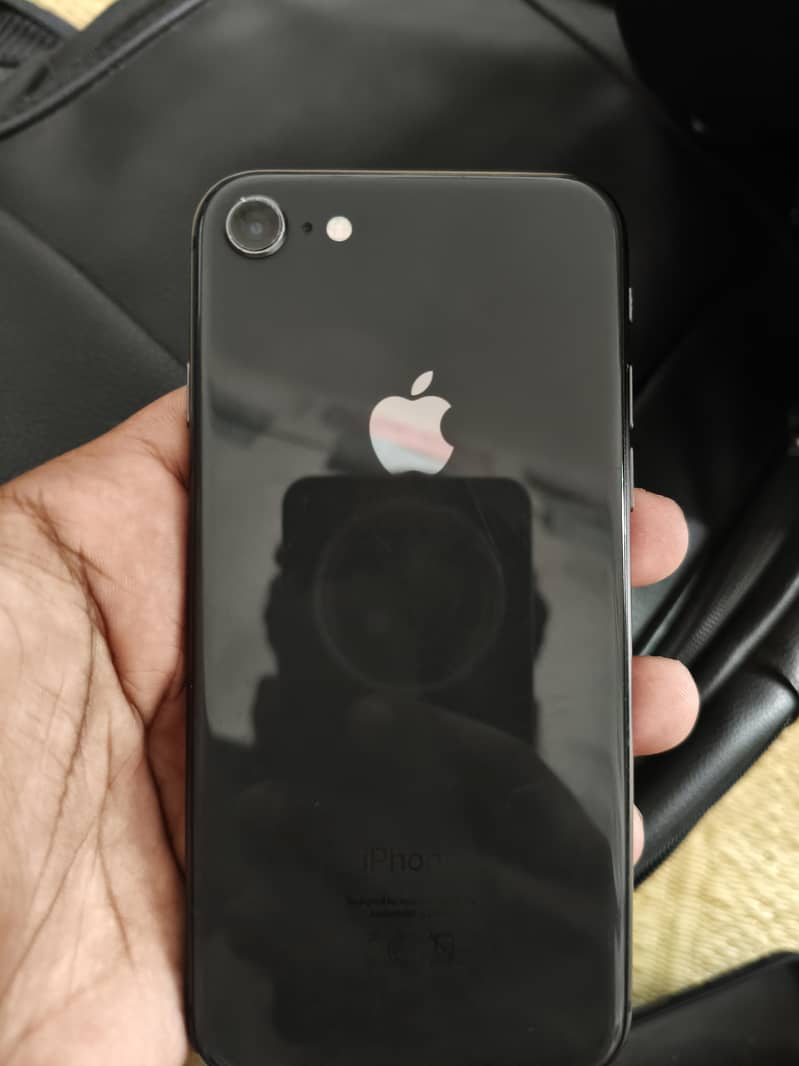 Apple iPhone 8 0
