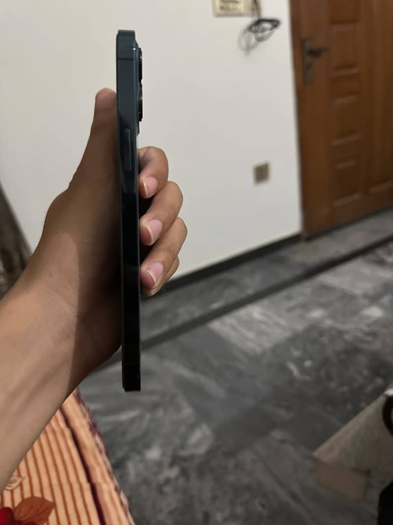 Apple iPhone 12 Pro Max 6