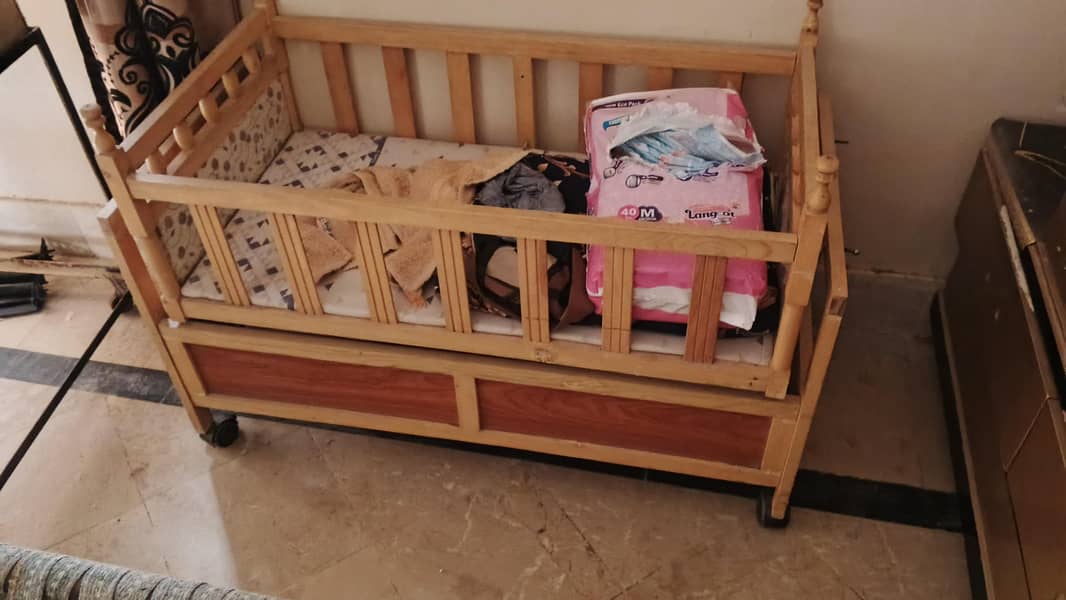 baby cot 3