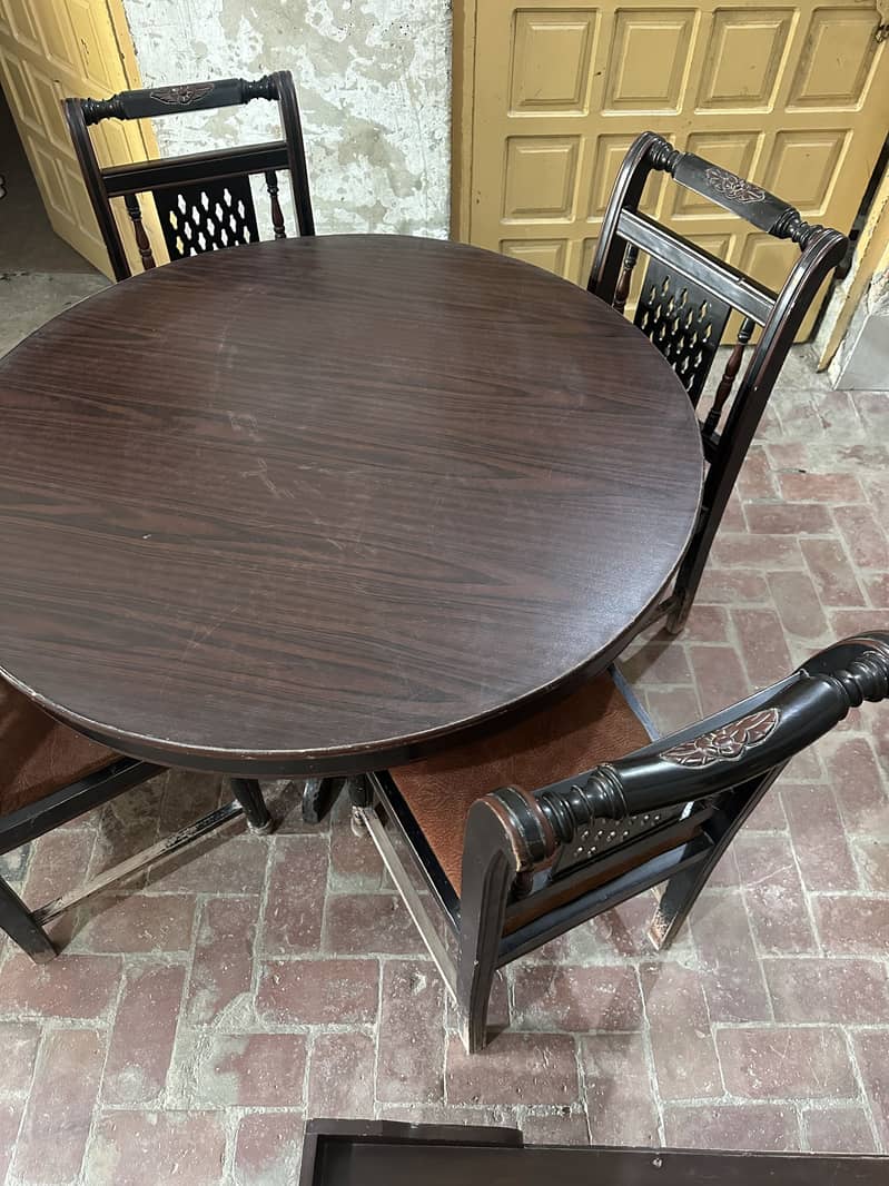 Dining Table 0