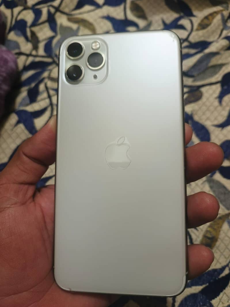 Apple iPhone 11 Pro Max 1
