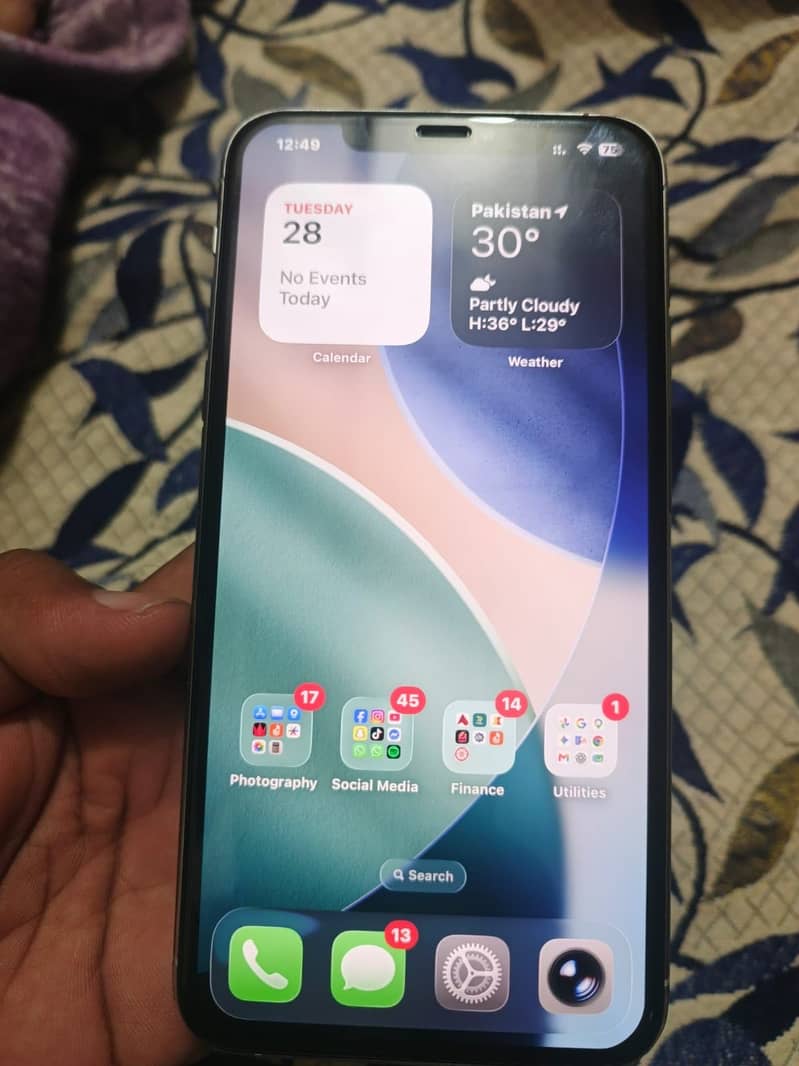Apple iPhone 11 Pro Max 2
