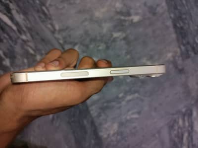 Apple iPhone 14