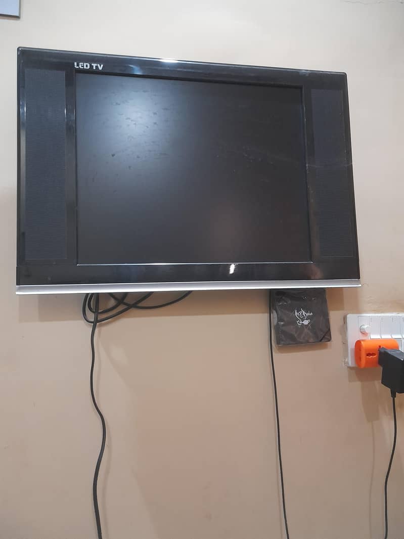 lcd TV plus net box 4