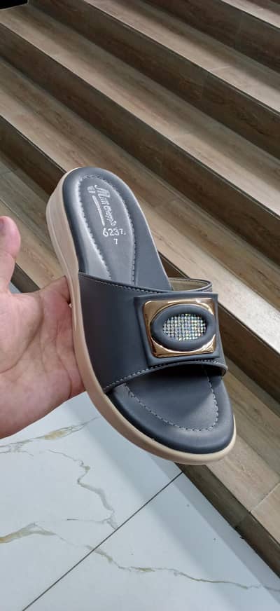 female sandle Full comfortable and resnible price