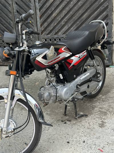 Honda CD 70 2025