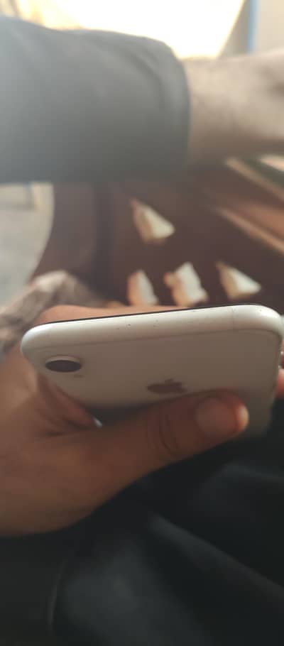 Apple iPhone XR