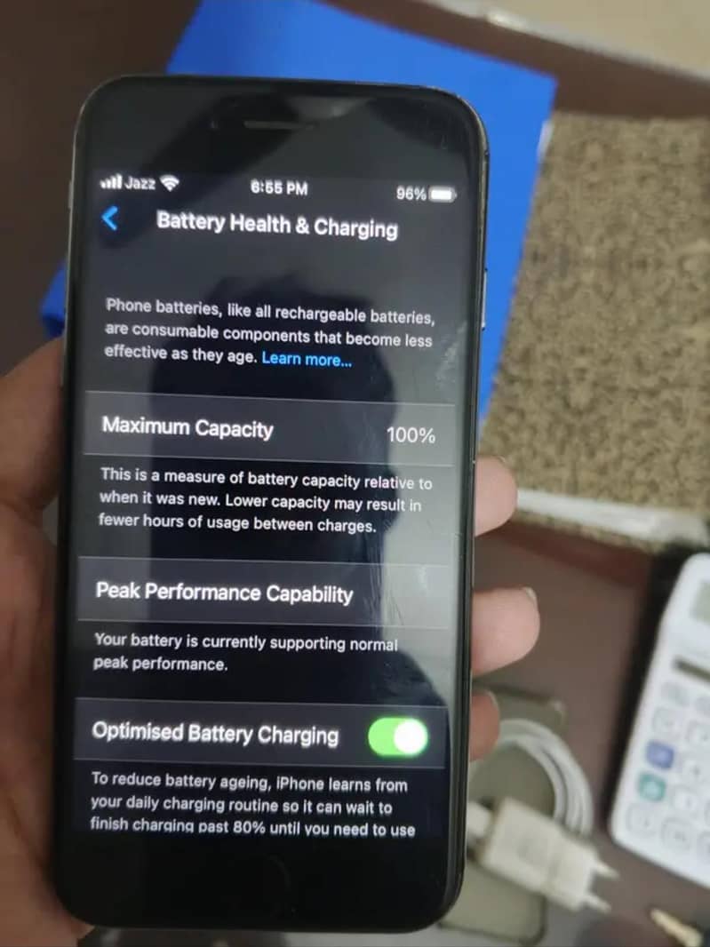 Apple iPhone 8 3