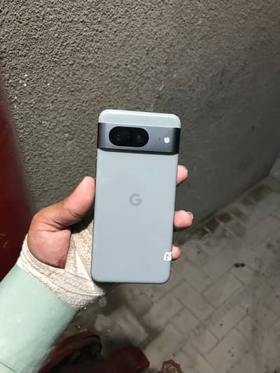 Google Pixel 8