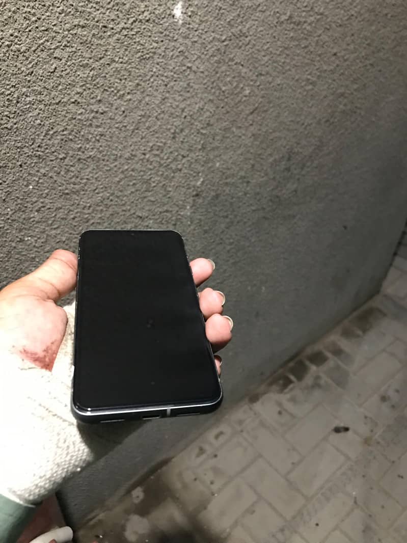 Google Pixel 8 4