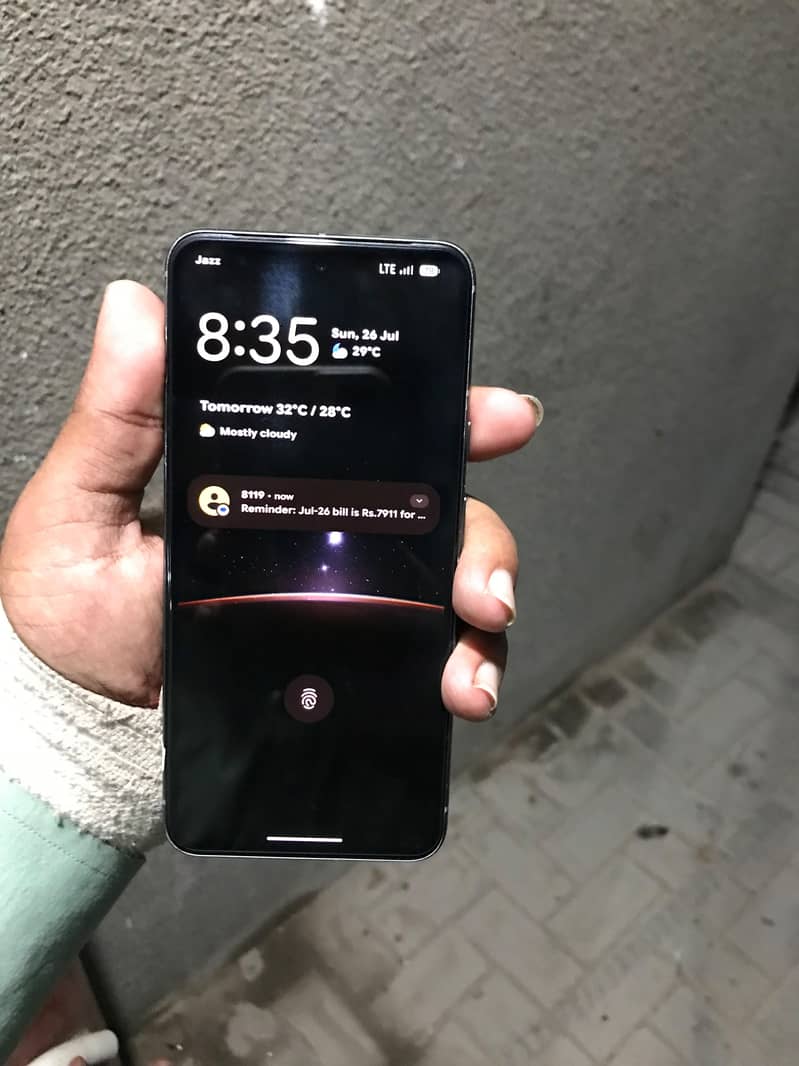 Google Pixel 8 6