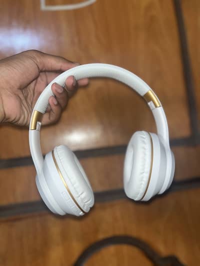 Wireless Headphones JBL tune 720BT