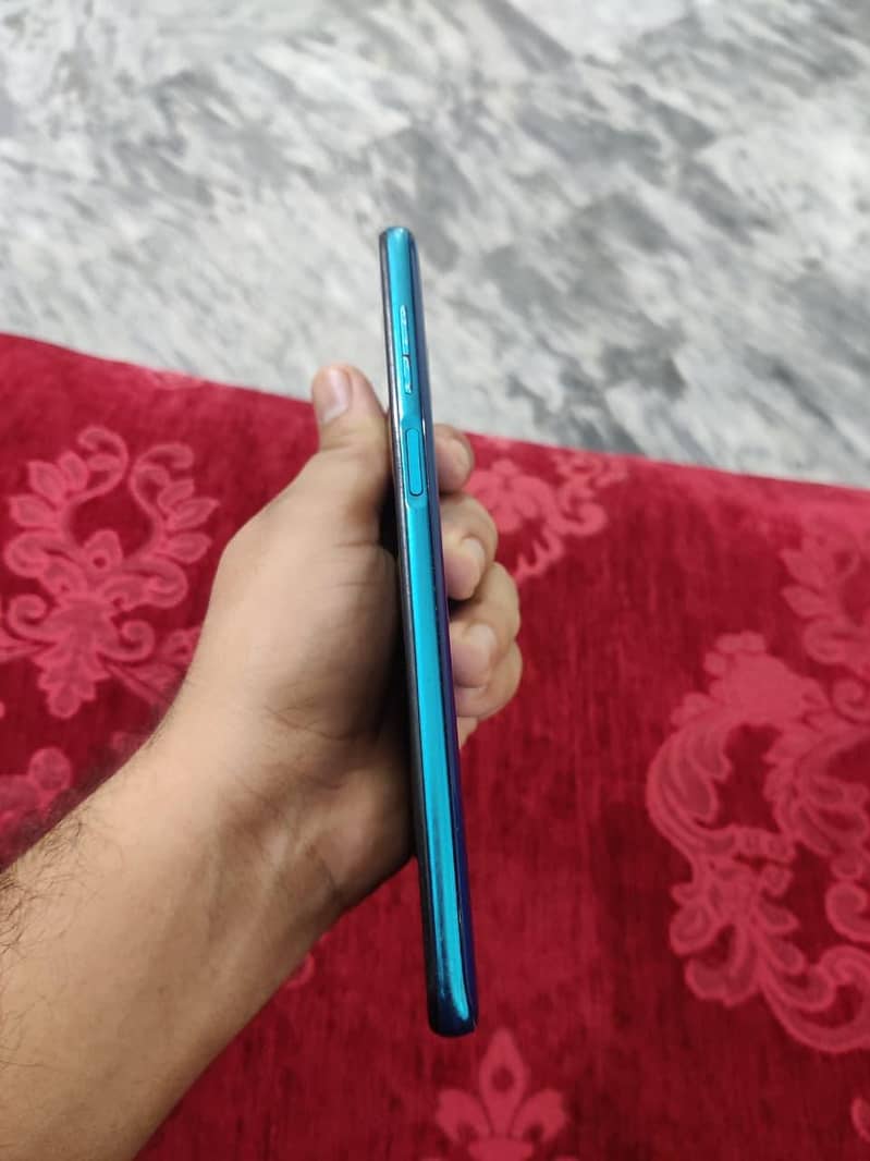 Xiaomi Redmi Note 9S 4