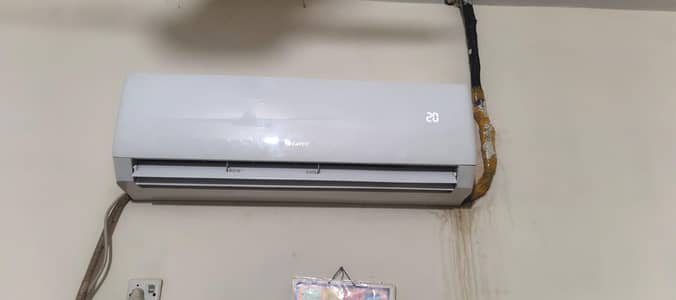 Gree 1.5 Inverter (0325-8228095)