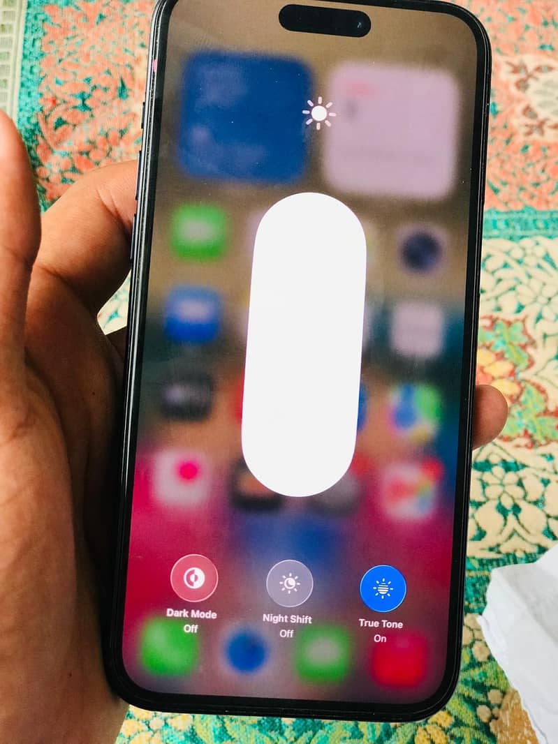 Apple iPhone 15 Pro Max 1