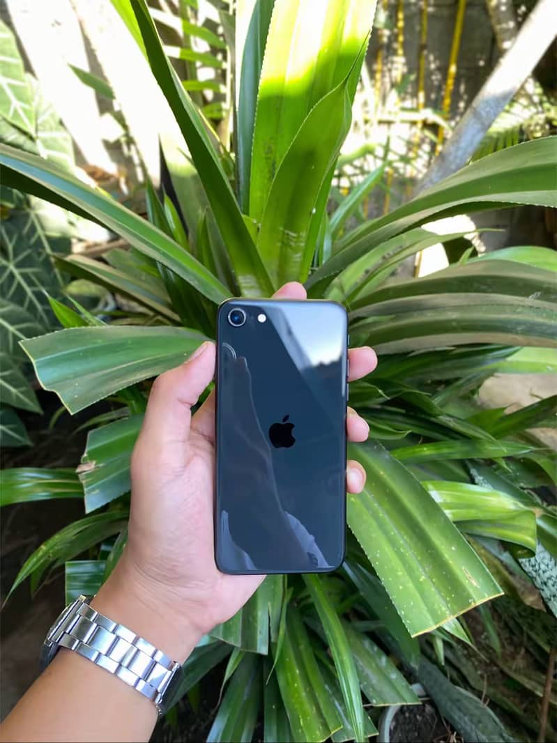Apple iPhone SE 0