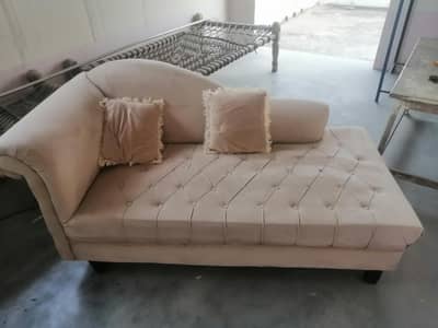 Dewan Sofa