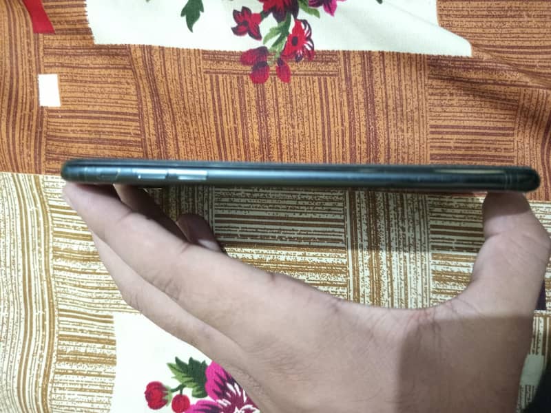 Apple iPhone 7 Plus 3