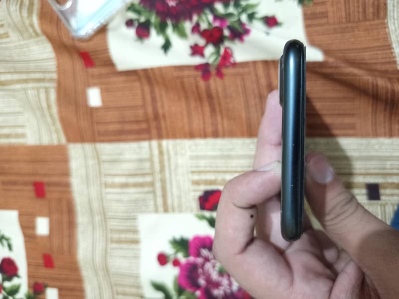 Apple iPhone 7 Plus 6
