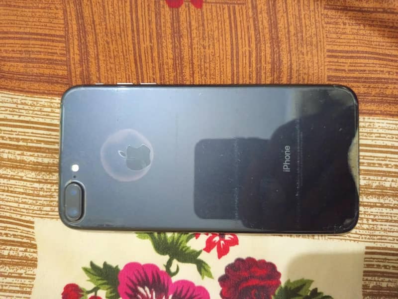 Apple iPhone 7 Plus 8