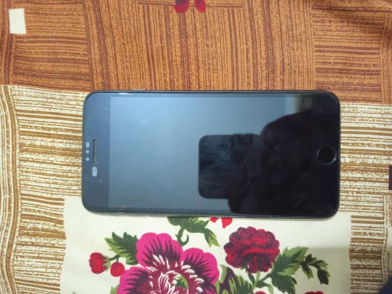 Apple iPhone 7 Plus 9