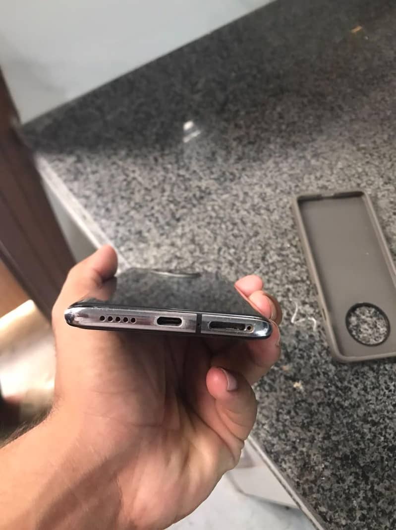 One Plus 7T 1