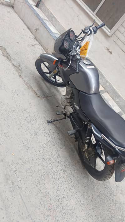 Yamaha ybr 16 model urgent sale 0/3/2/1/7/8/2/0/7/8/3