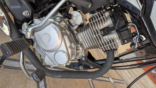 honde cb 125f only 300 use