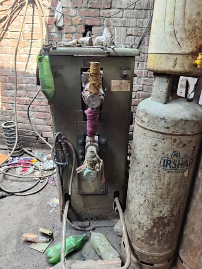 spot welding machine