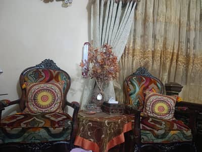 Antique coffee set  2 x chairs and 1 table