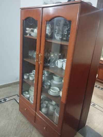 crockery showcase
