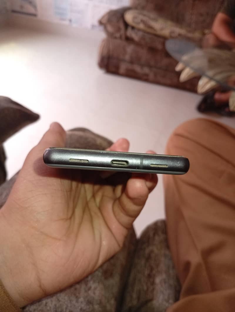 Google Pixel 7a 3