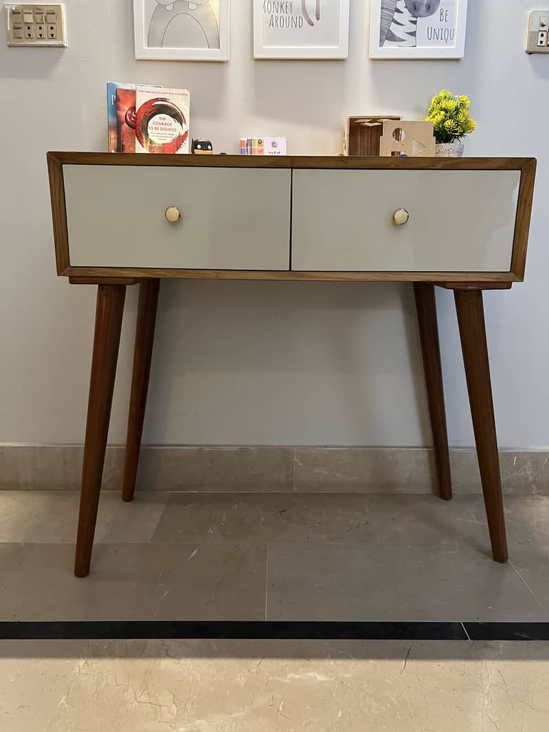 Console table 1