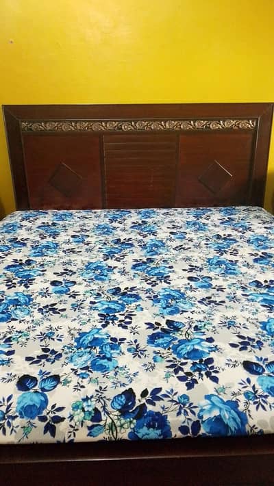Bilkul new Hain 2 side tables Hain