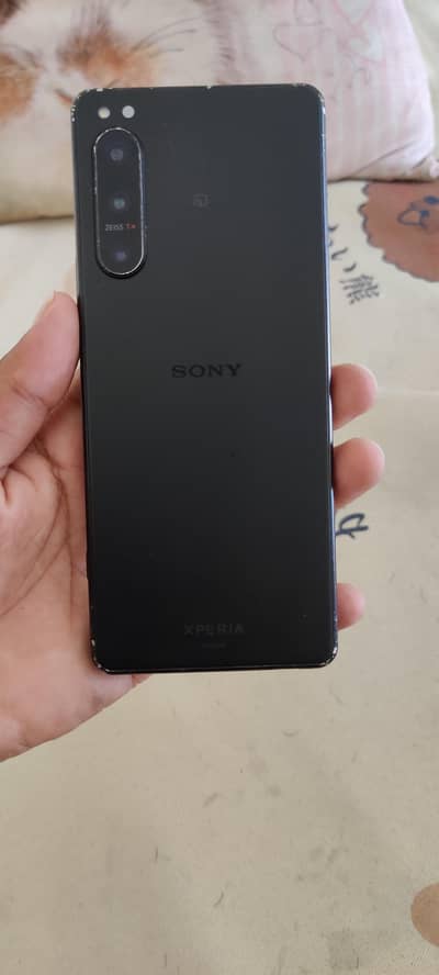 Sony 5 V