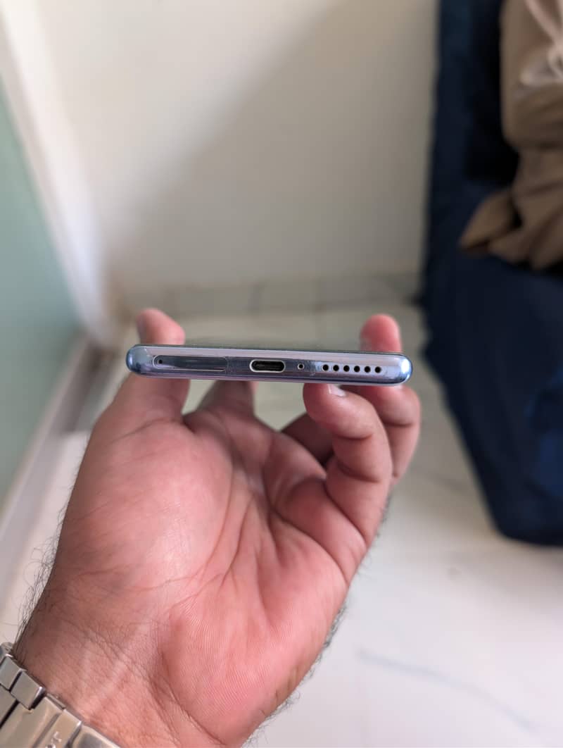 Xiaomi Redmi Note 14 Pro 3