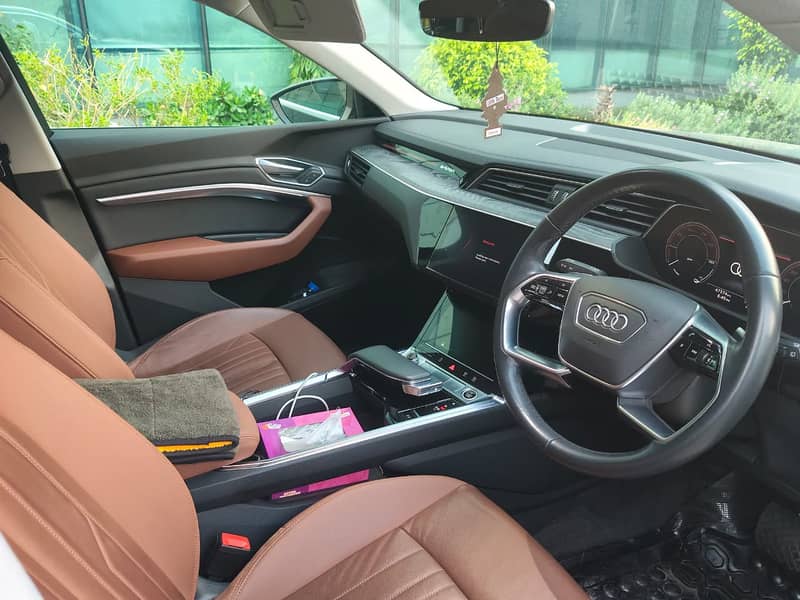 Audi E-Tron 2021 5
